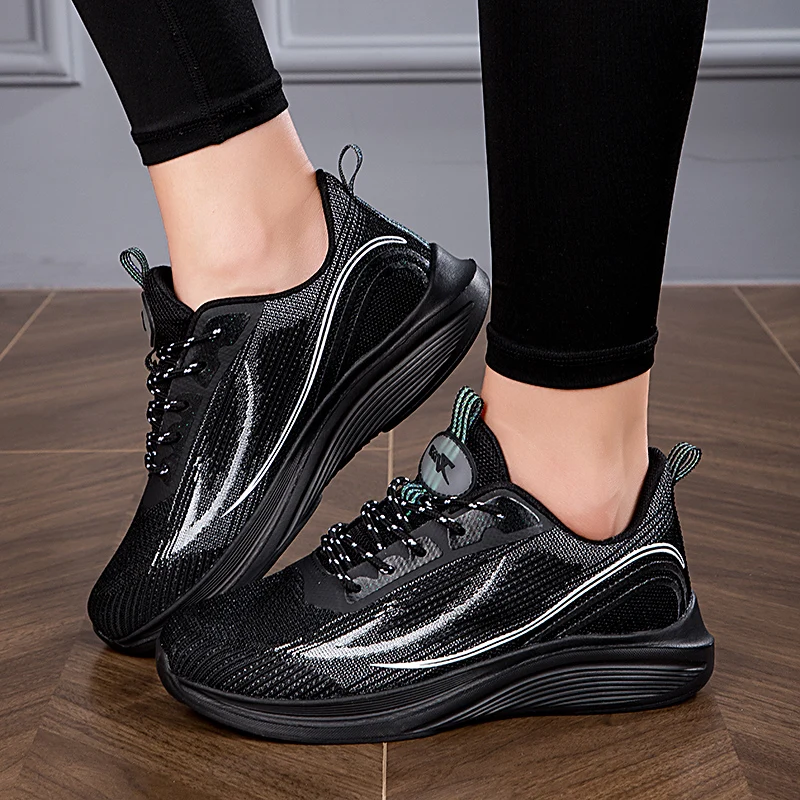 New 2025 Casual Running Shoes  - New Balance Fashion Women 评论和价格