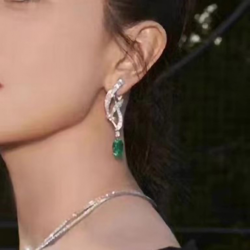 Retro Luxury Emerald Square Di - Women'S Fashion Magazine 评论和价格