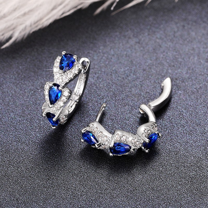 New Klein Blue Zircon Hoop Ear - Women'S Fashion Magazine 评论和价格