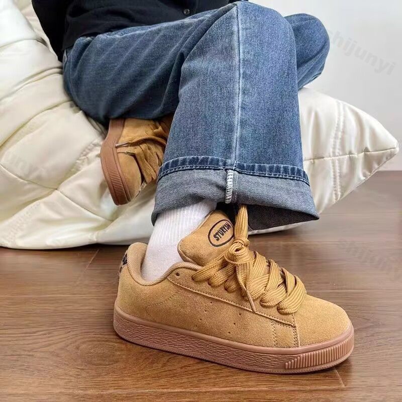 Couple's Sneakers 2025 Autumn  - Women'S Fashion Trends Autumn 2025 评论和价格